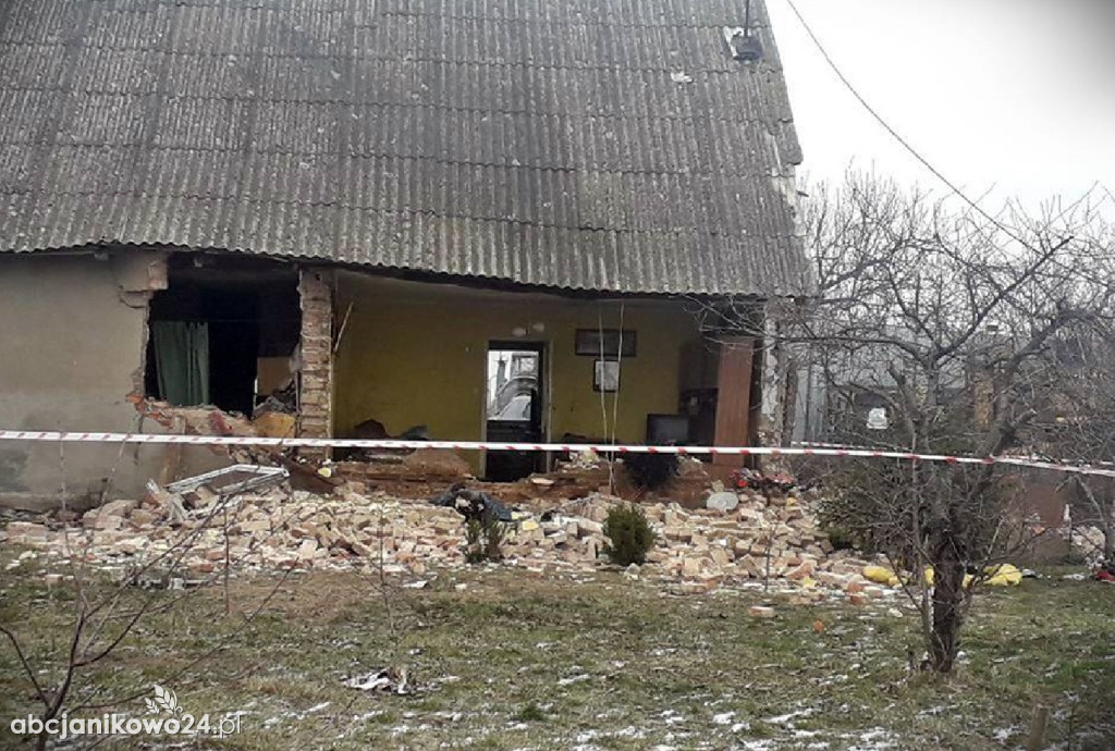 Kołodziejewo: Na ulicy Kwiatowej wybuchł gaz w domu jednorodzinnym