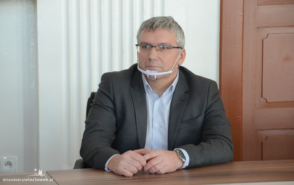 Kolejna droga do przebudowy! Starosta podpisał umowę