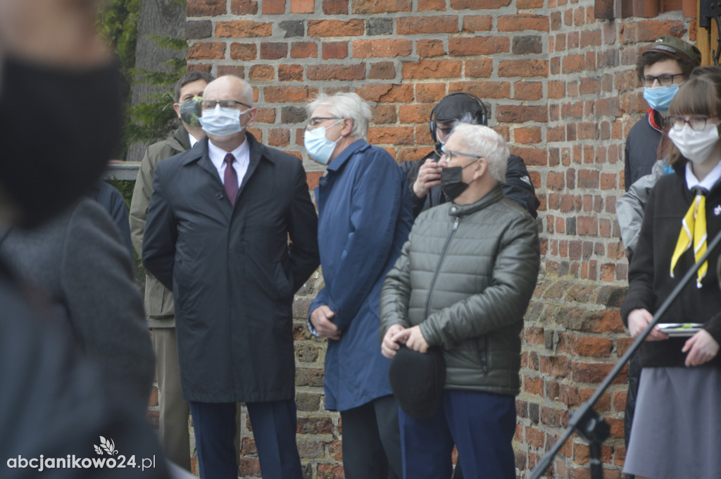 Inowrocław: wotum za niepodległość. Jubileuszowe drzwi poświęcone [ZDJĘCIA]