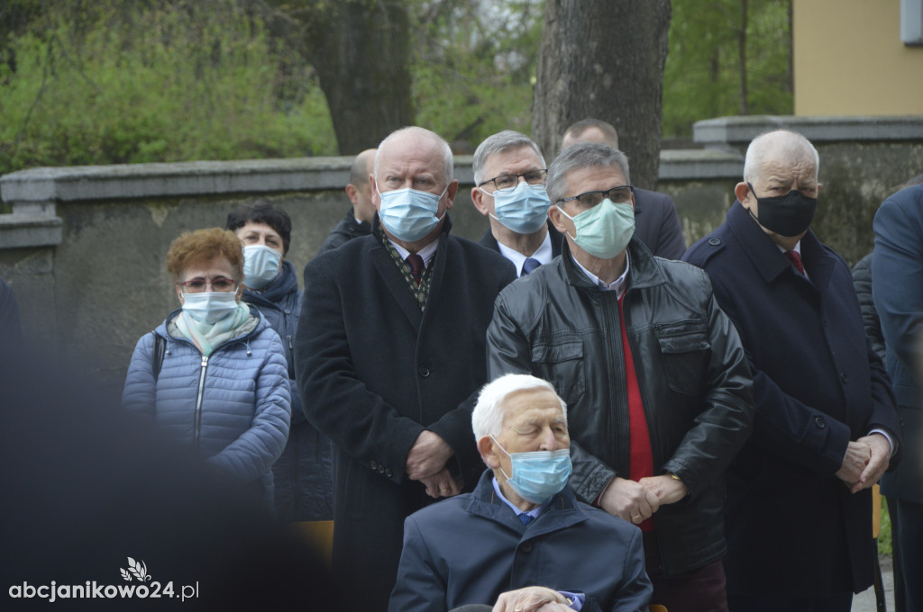 Inowrocław: wotum za niepodległość. Jubileuszowe drzwi poświęcone [ZDJĘCIA]