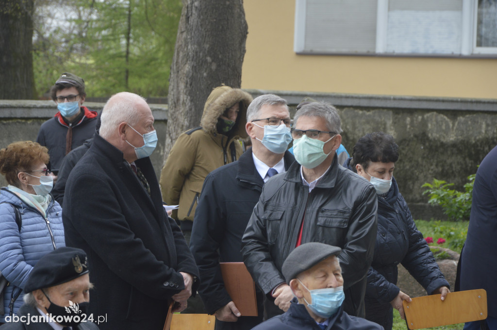 Inowrocław: wotum za niepodległość. Jubileuszowe drzwi poświęcone [ZDJĘCIA]