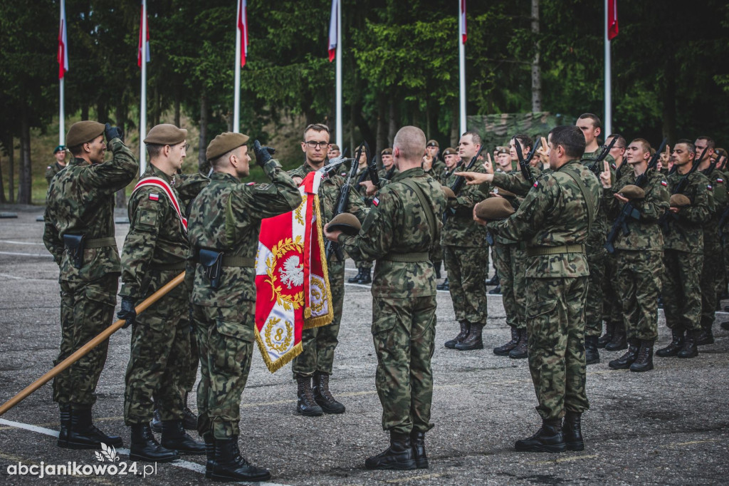 Minister Obrony Narodowej Mariusz Błaszczak na przysiędze kujawsko-pomorskich Terytorialsów