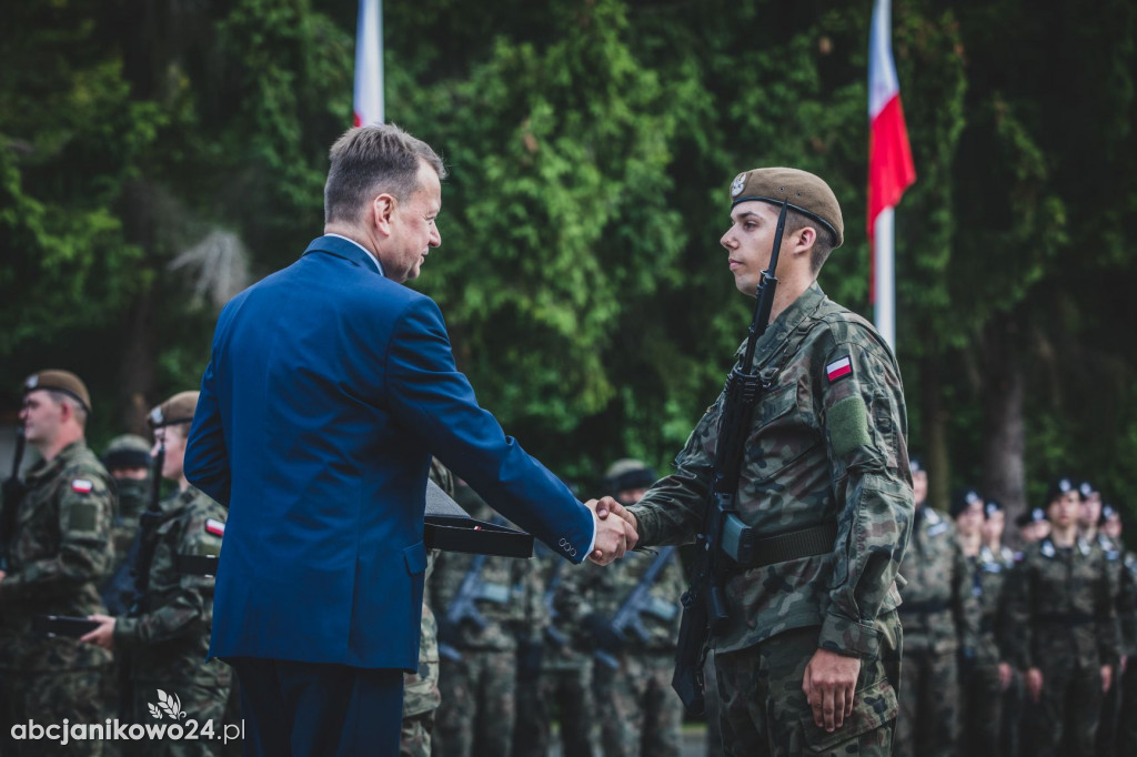Minister Obrony Narodowej Mariusz Błaszczak na przysiędze kujawsko-pomorskich Terytorialsów