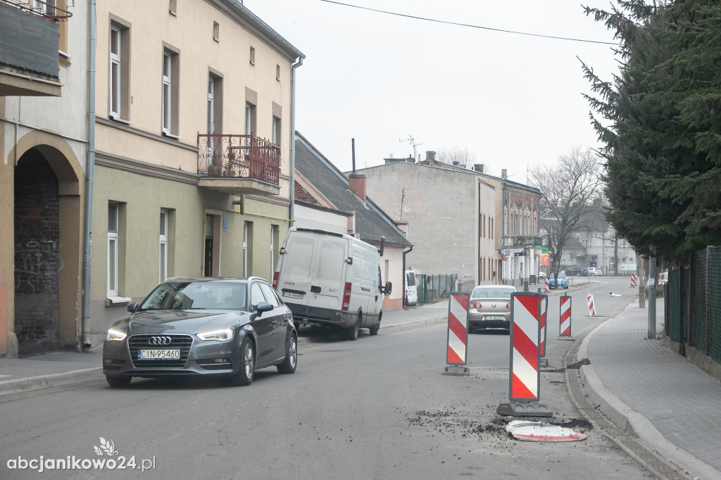Modernizacja drogi wojewódzkiej nr 255 o długości 2,2 km na odcinku z Pakości do pobliskiego Janikowa