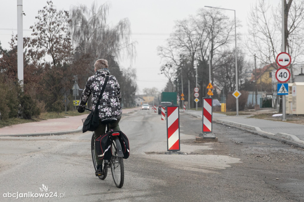 Modernizacja drogi wojewódzkiej nr 255 o długości 2,2 km na odcinku z Pakości do pobliskiego Janikowa