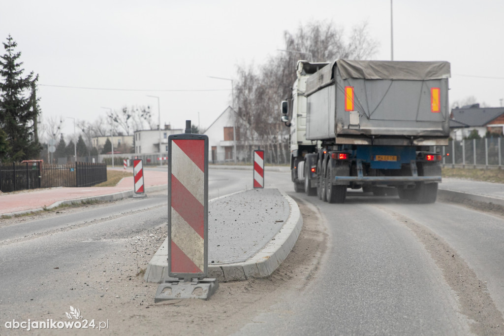 Modernizacja drogi wojewódzkiej nr 255 o długości 2,2 km na odcinku z Pakości do pobliskiego Janikowa