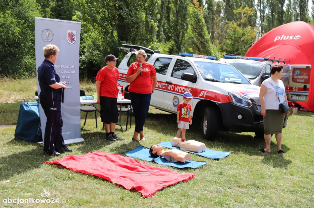 Na janikowskiej plaży 