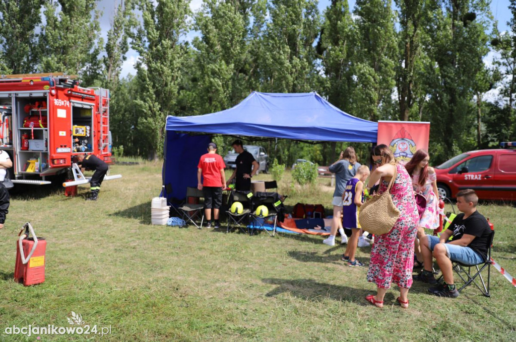 Na janikowskiej plaży 