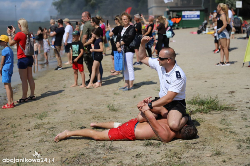 Na janikowskiej plaży 