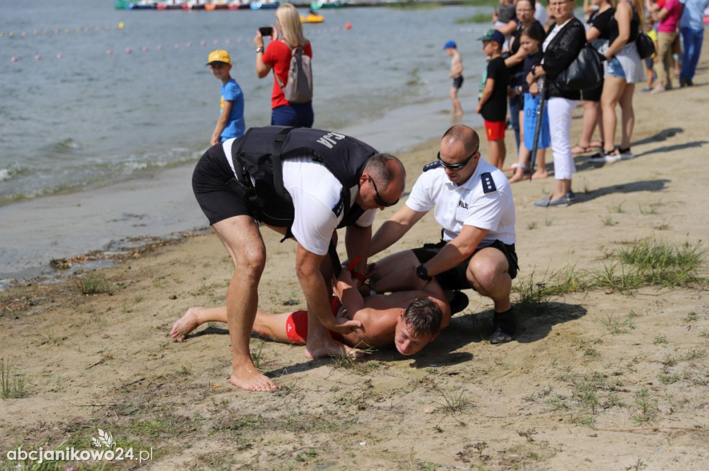 Na janikowskiej plaży 