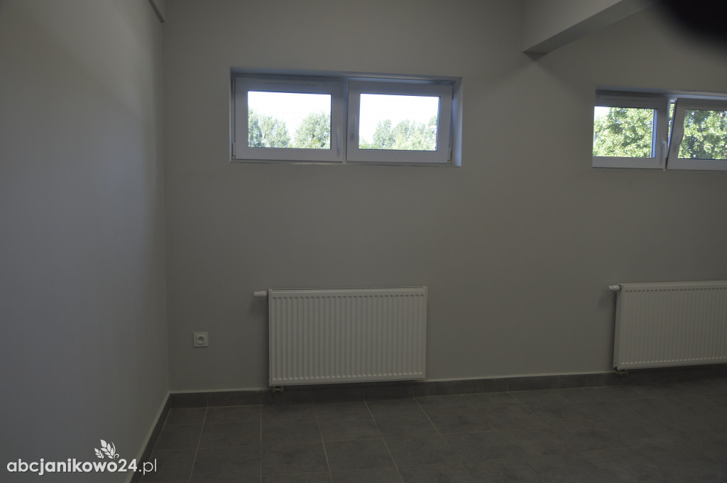 Przebudowa zaplecza Centrum Aktywizacji Społeczno-Gospodarczej w Janikowie [ZDJĘCIA]
