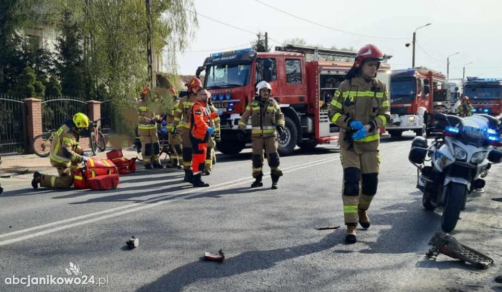 W Pakości doszło do groźnego wypadku drogowego z trzema pojazdami