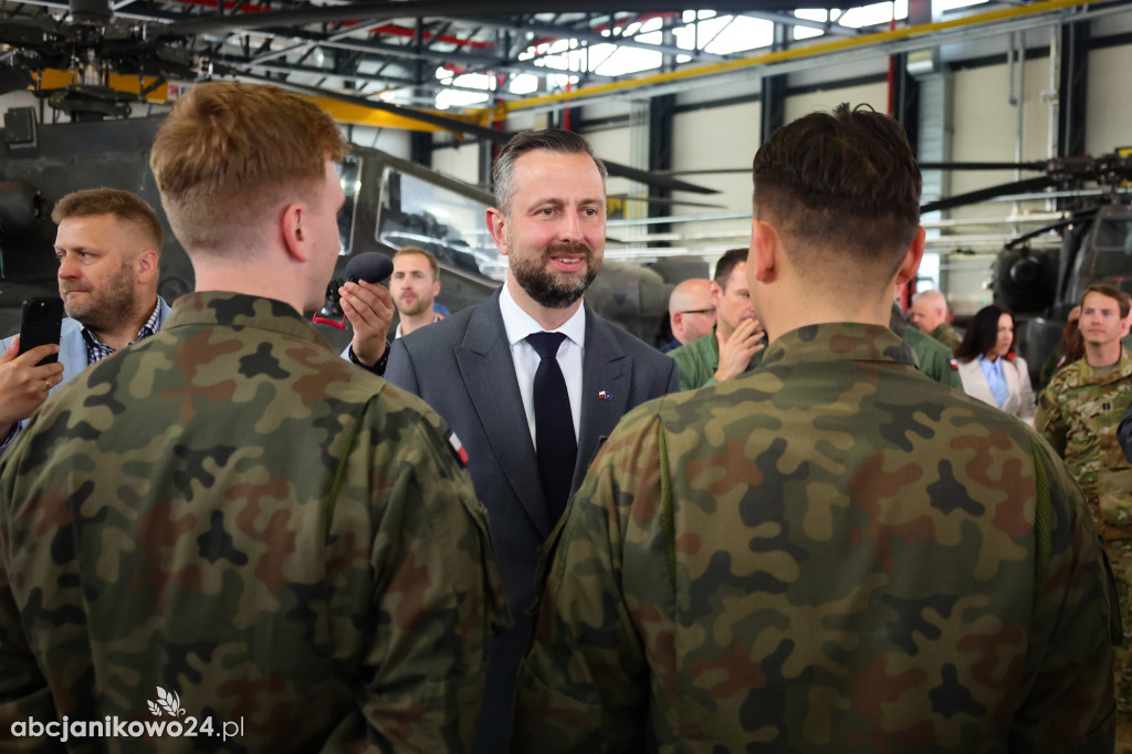 Apache w Latkowie. Nowy etap w modernizacji polskiego lotnictwa wojskowego