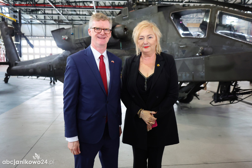 Apache w Latkowie. Nowy etap w modernizacji polskiego lotnictwa wojskowego