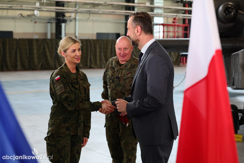 Apache w Latkowie. Nowy etap w modernizacji polskiego lotnictwa wojskowego