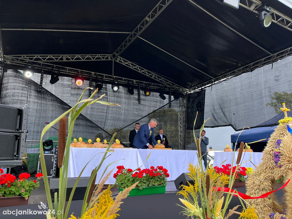 Kołuda Wielka:  Trwają Dożynki Gminne. Zobaczcie zdjęcia!