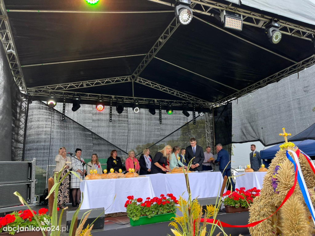 Kołuda Wielka:  Trwają Dożynki Gminne. Zobaczcie zdjęcia!