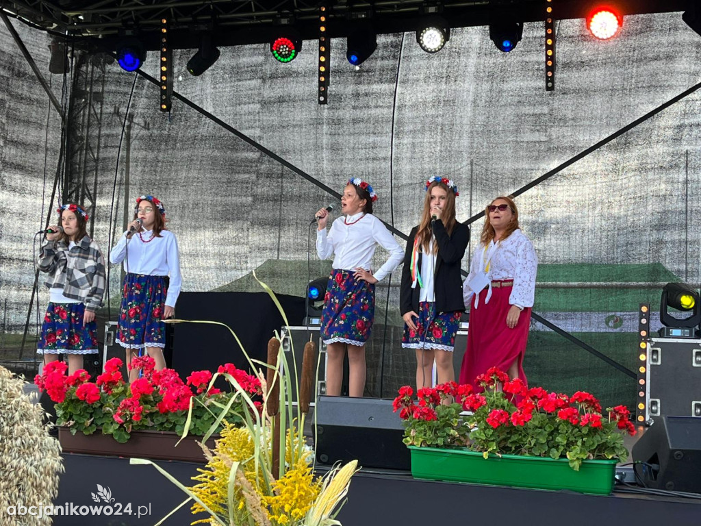 Kołuda Wielka:  Trwają Dożynki Gminne. Zobaczcie zdjęcia!