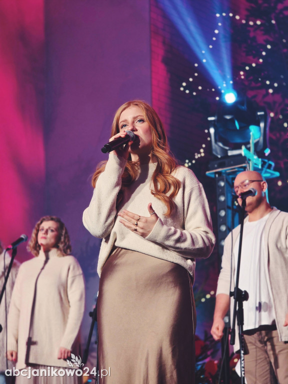 Koncert noworoczny zespołu Sound’n’Grace w Janikowie [FOTO]