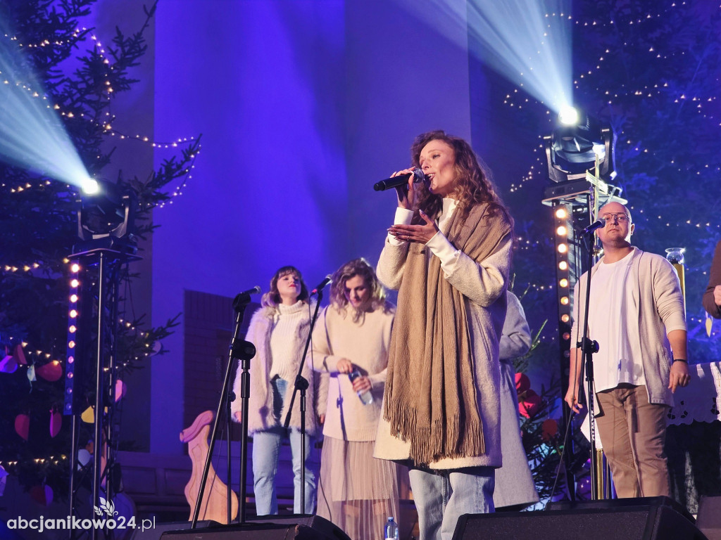 Koncert noworoczny zespołu Sound’n’Grace w Janikowie [FOTO]