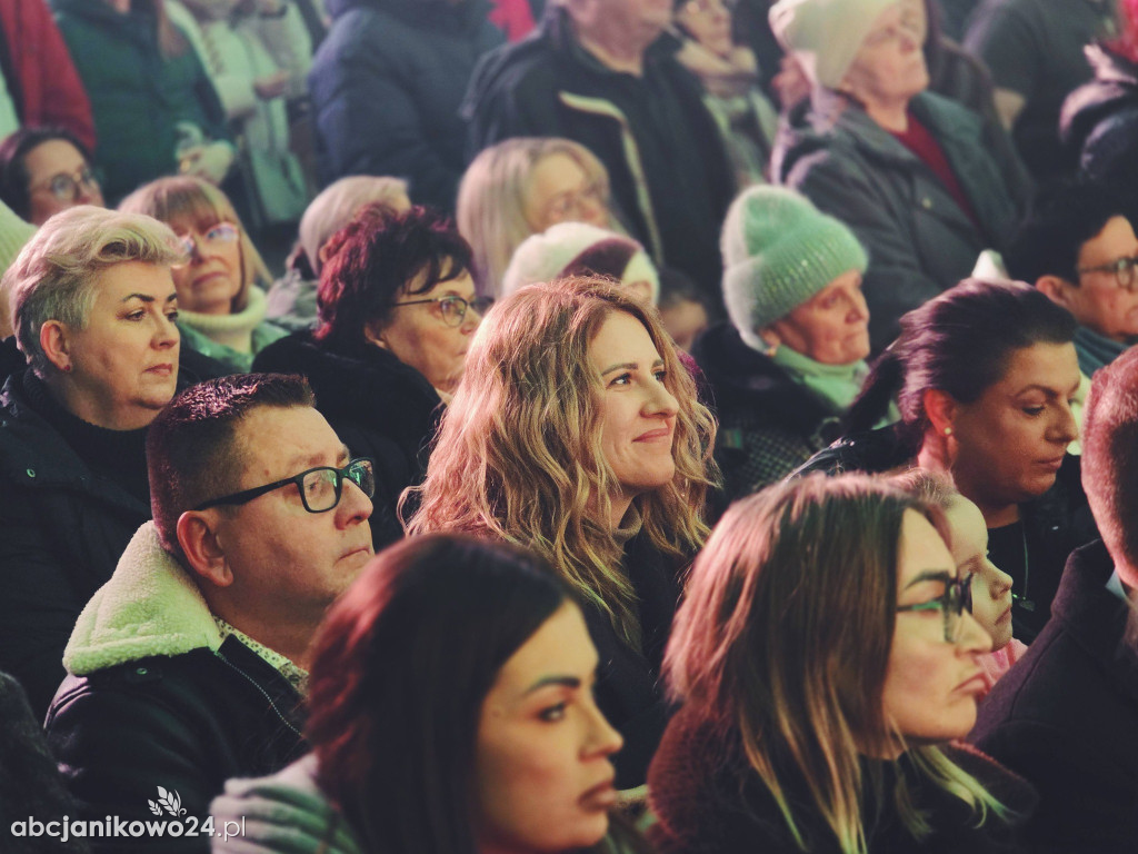 Koncert noworoczny zespołu Sound’n’Grace w Janikowie [FOTO]