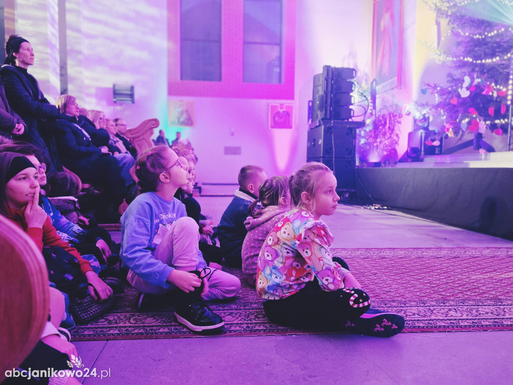 Koncert noworoczny zespołu Sound’n’Grace w Janikowie [FOTO]