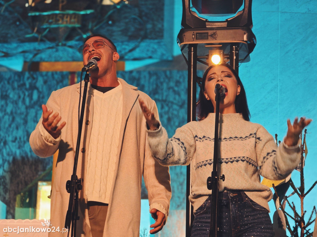 Koncert noworoczny zespołu Sound’n’Grace w Janikowie [FOTO]