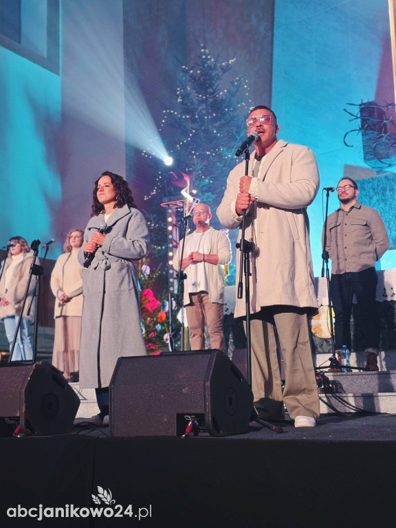 Koncert noworoczny zespołu Sound’n’Grace w Janikowie [FOTO]