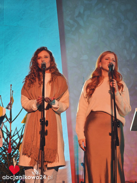 Koncert noworoczny zespołu Sound’n’Grace w Janikowie [FOTO]