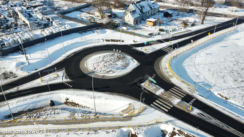 Nowe rondo w Broniewicach oddane do użytku
