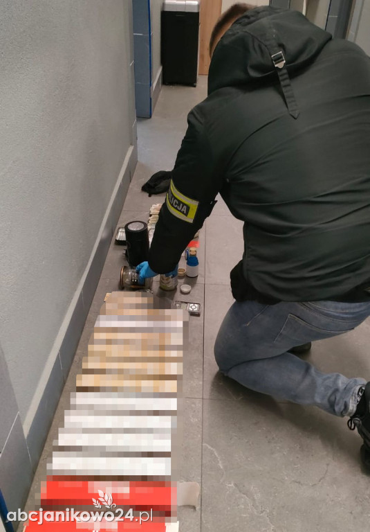 46-latek zatrzymany za znaczną ilość narkotyków i papierosów bez akcyzy