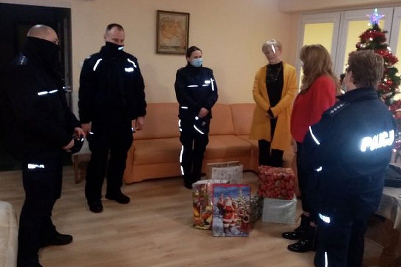 Szeroki asortyment prezentów trafił do Janikowskiego Stowarzyszenia Przyjaciół Dzieci Specjalnej Troski &quot;Dar Serca&quot;