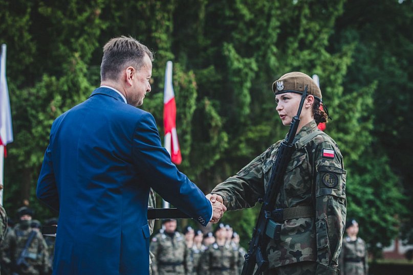 Minister Obrony Narodowej Mariusz Błaszczak na przysiędze kujawsko-pomorskich Terytorialsów