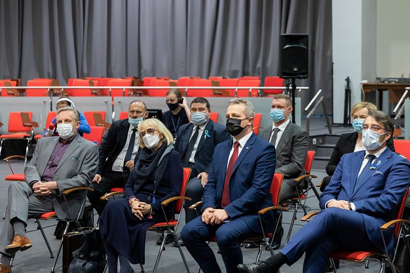 Szpital w Inowrocławiu z dotacją. Wojewoda podpisał umowy na dofinansowanie