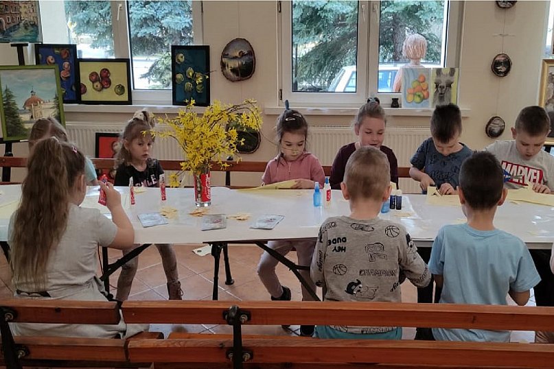  Złote Żonkile w Janikowie. Odbyły się warsztaty plastyczne