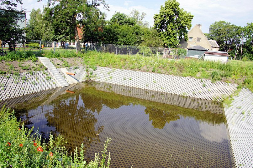 Zbiornik retencyjny gromadzi wodę. Burmistrz: To mądre gospodarowanie wodą