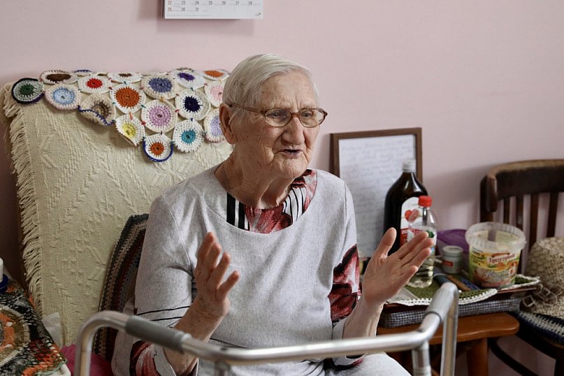  Pochodząca z Trląga Joanna Malińska z wyjątkowym medalem od marszałka