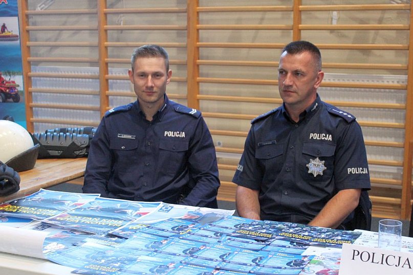 "Łączmy pokolenia – Żyjmy bezpiecznie" w Janikowie