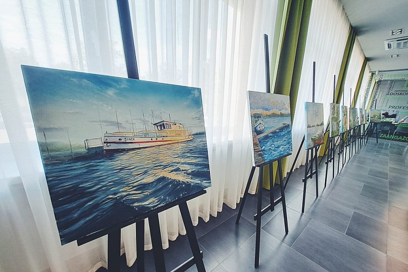 Bank Piastowski w Janikowie z wystawą malarską