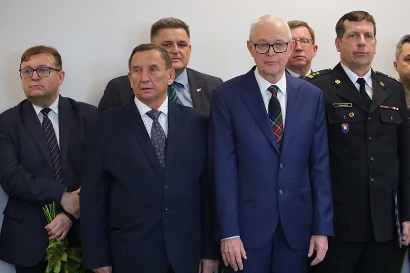 Pożegnanie i powitanie w policji. Karol Konopacki przechodzi na emeryturę