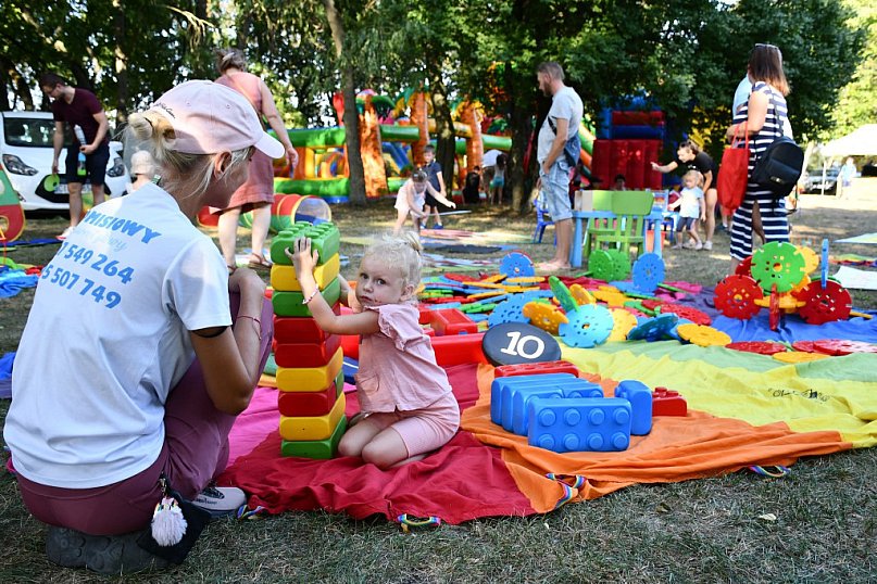 Domisiowy Zawrót Głowy – kreatywne atrakcje na każdą dziecięcą imprezę!