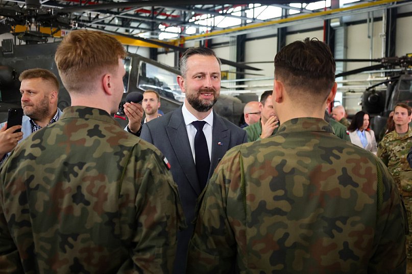 Apache w Latkowie. Nowy etap w modernizacji polskiego lotnictwa wojskowego