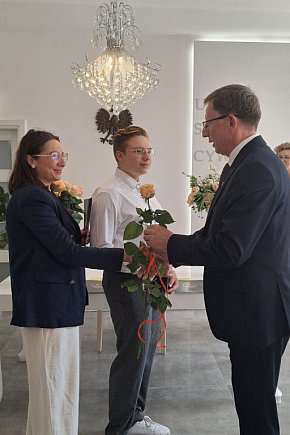 Stypendia za osiągnięcia artystyczne, sportowe i naukowe wręczone w Janikowie-389