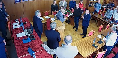 Andrzej Wrzeszczyński nagrodzony podczas sesji rady miejskiej w Janikowie-7364
