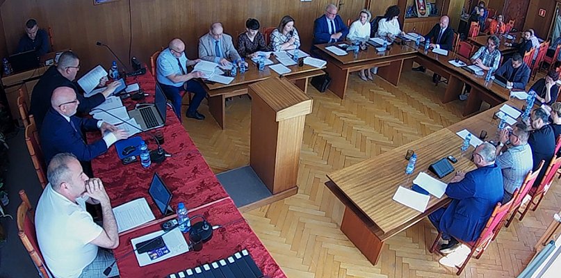 Radni przystali na prośbę skarbnik gminy. Marika Trela odwołana - 7368