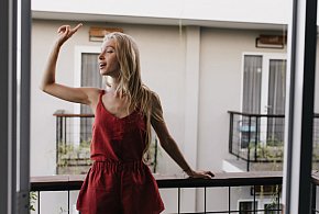 Na balkonie nie wszystko wolno. Te błędy mogą sporo kosztować-10987