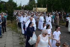 Nie wszyscy o tym wiedzą. Czy udział w procesji Bożego Ciała to obowiązek?-11403