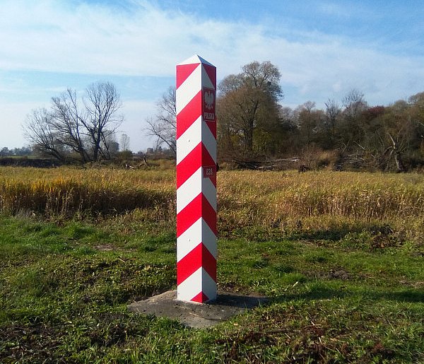 Nie każdy przejedzie bez zatrzymania. Wracają kontrole na granicach Polski-11495