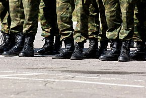 Wezwania trafią do tysięcy Polaków. Kto musi szykować się na komisję?-11877