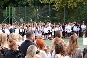 Nowy rok szkolny wystartował. Co się zmienia od 1 września?-11911